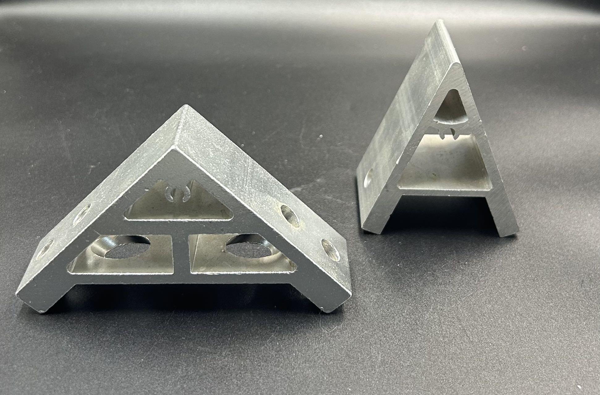 工業用アルミプロファイル付属品 機械工具用厚みのあるフレーム - Aluminium Extrusion のレビューと価格